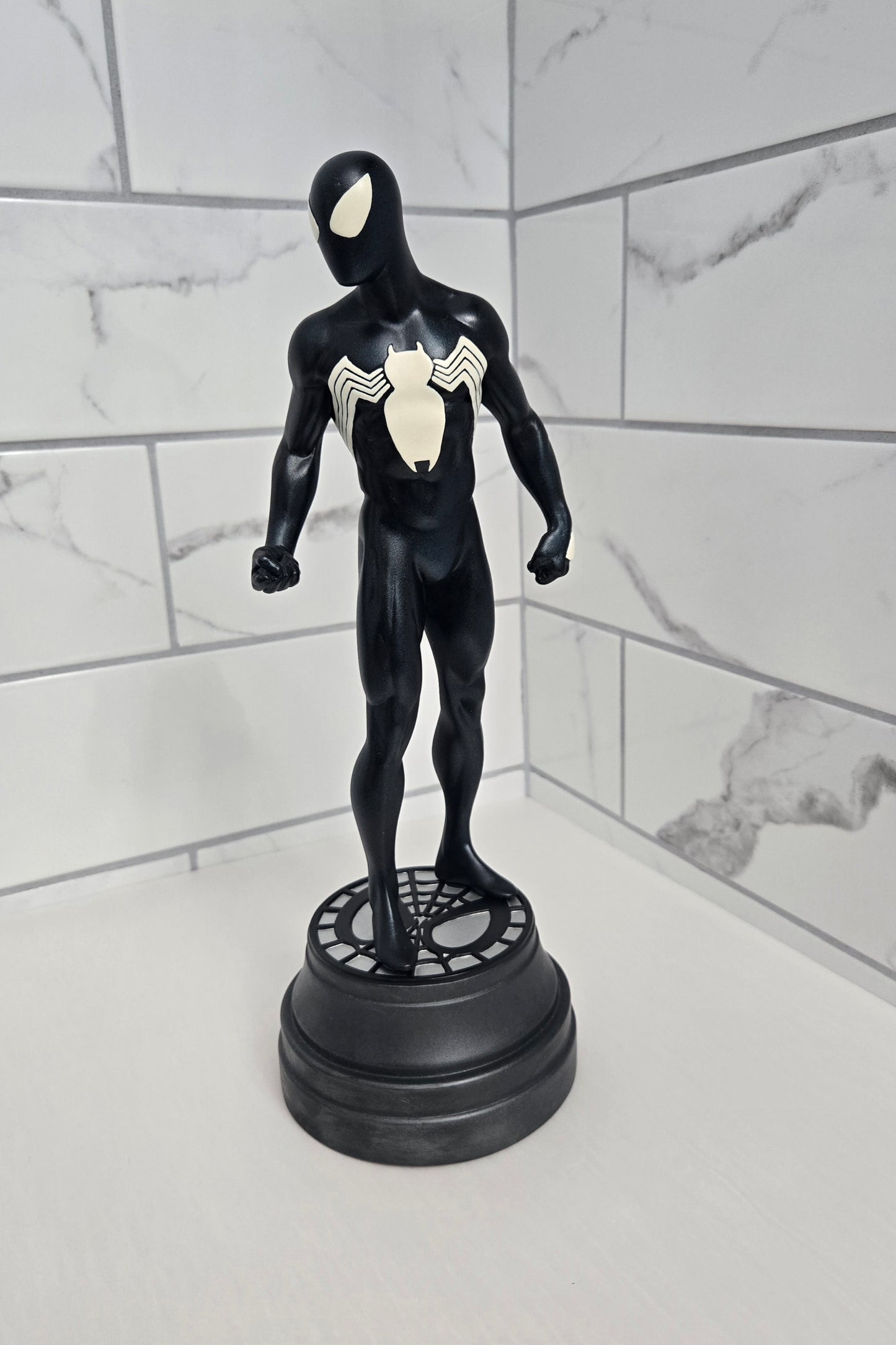 The Amazing SPIDER-MAN Limited Edition Black Symbiote Statue Bowen Designs