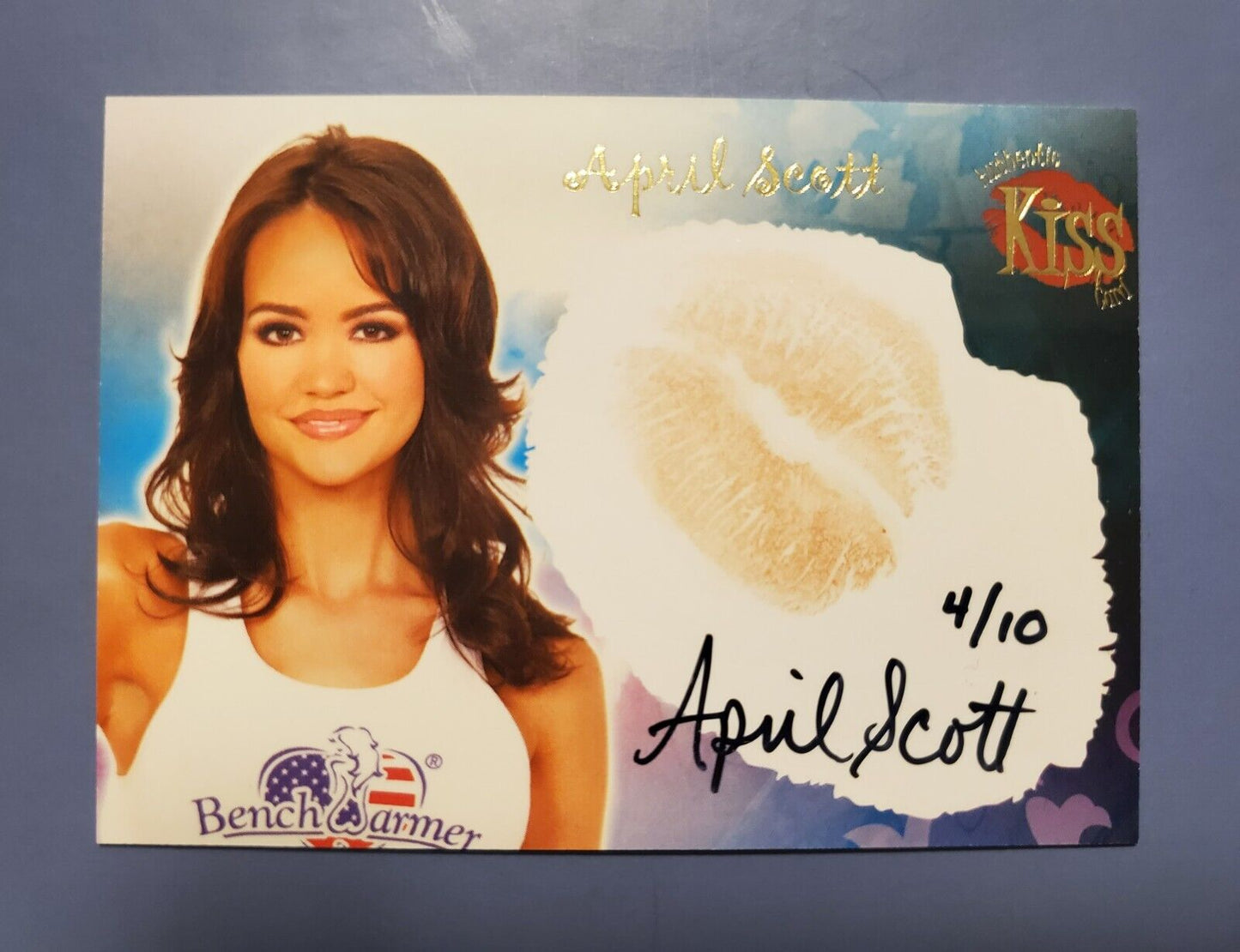 April Scott Benchwarmer 2007 - 4/10 - Autograph Kiss Card
