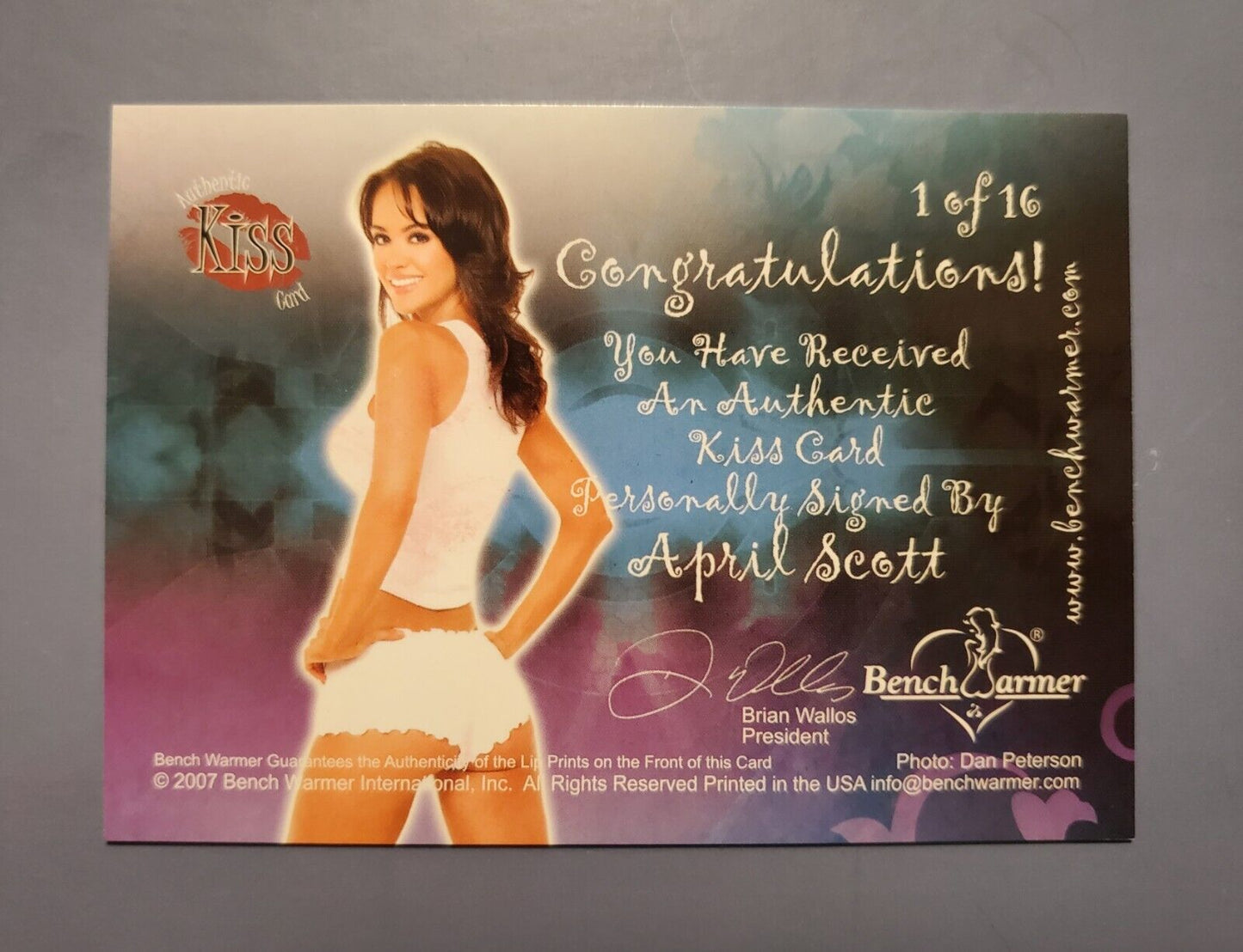 April Scott Benchwarmer 2007 - 4/10 - Autograph Kiss Card